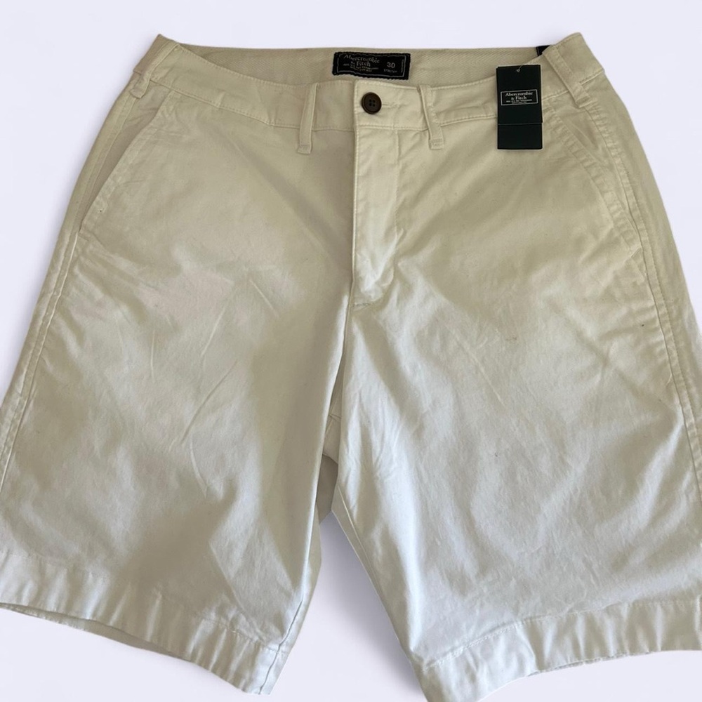 Abercrombie & Fitch Men's Light Tan Cargo Shorts